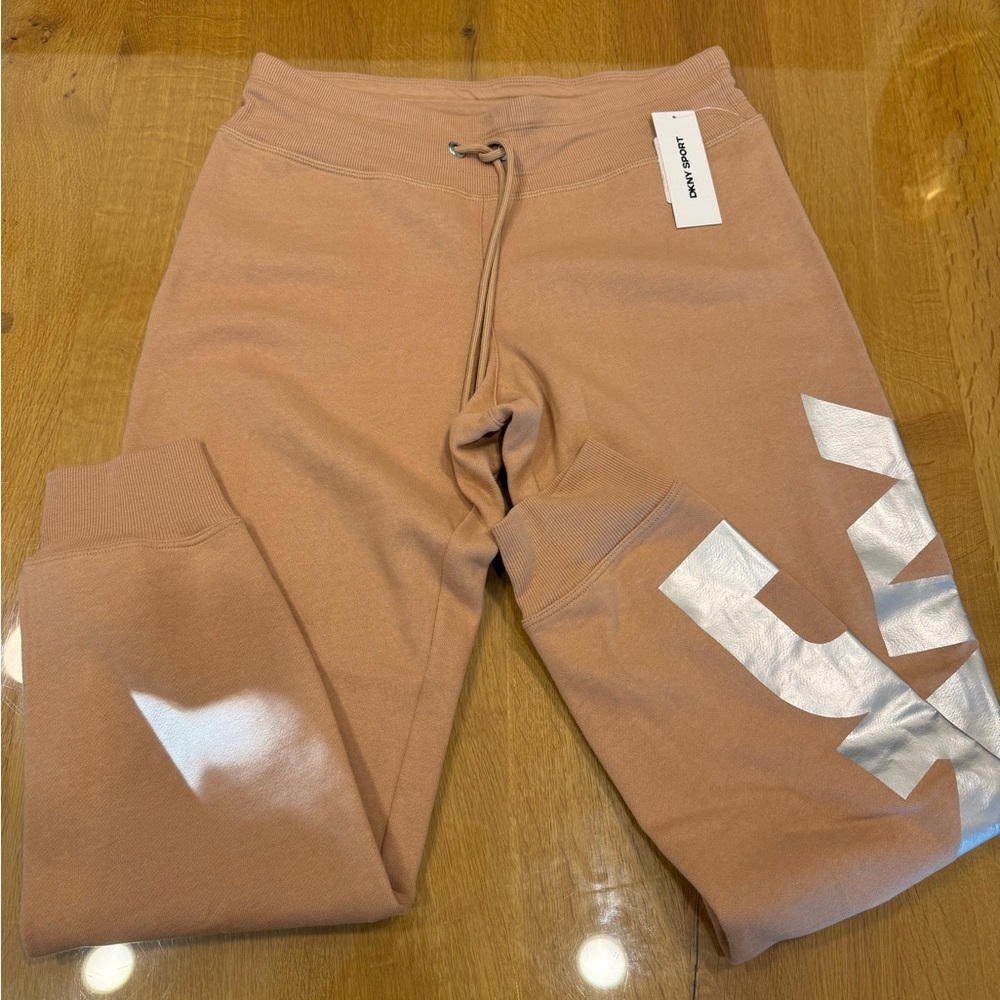 NWOT DKNY 3 piese tracksuit with Silver Accents - Picture 4 of 6